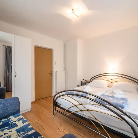 In Kirchberg Near Lift Appartement *