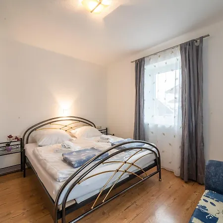 Apartamento In Kirchberg Near Lift