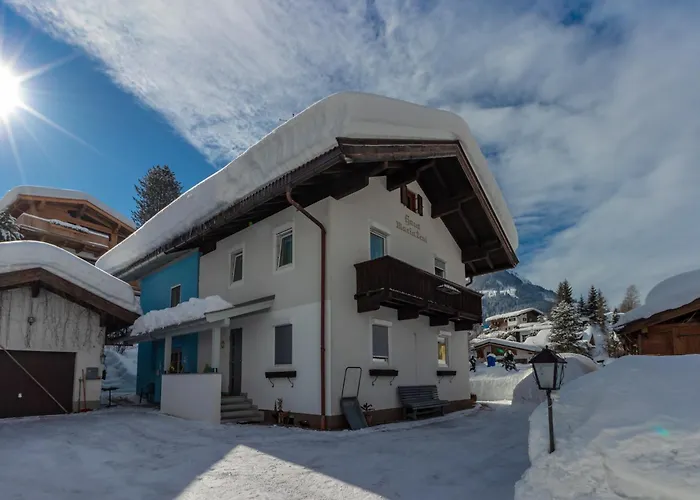 In Kirchberg Near Lift Apartamento