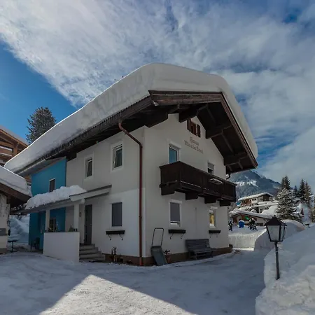 In Kirchberg Near Lift Апартаменти